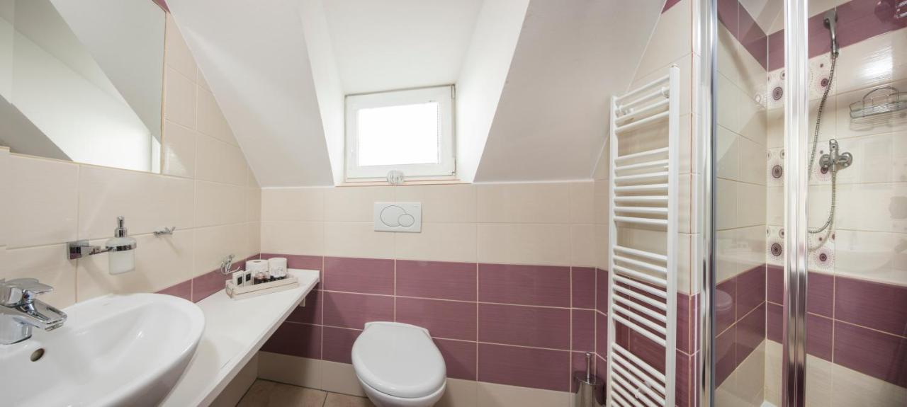 Wellness Penzion Vila Mery Poprad Exterior photo